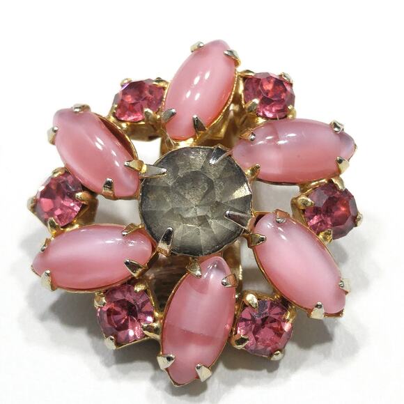 Vintage 1960s Art Glass Pink Rhinestone Clip Earrings, Gold Plated - Picture 2 of 10